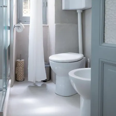 Apartment Laviadellespezie Next Station 2 Bedrooms Ac La Spezia